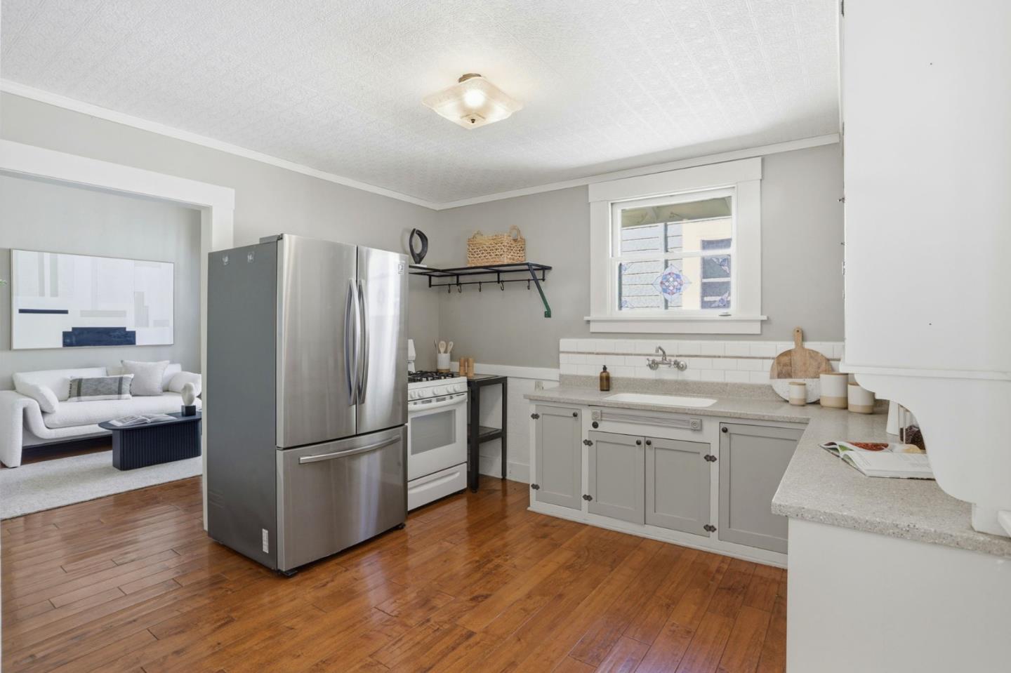 Detail Gallery Image 13 of 27 For 912 S 3rd St, San Jose,  CA 95112 - 3 Beds | 1 Baths