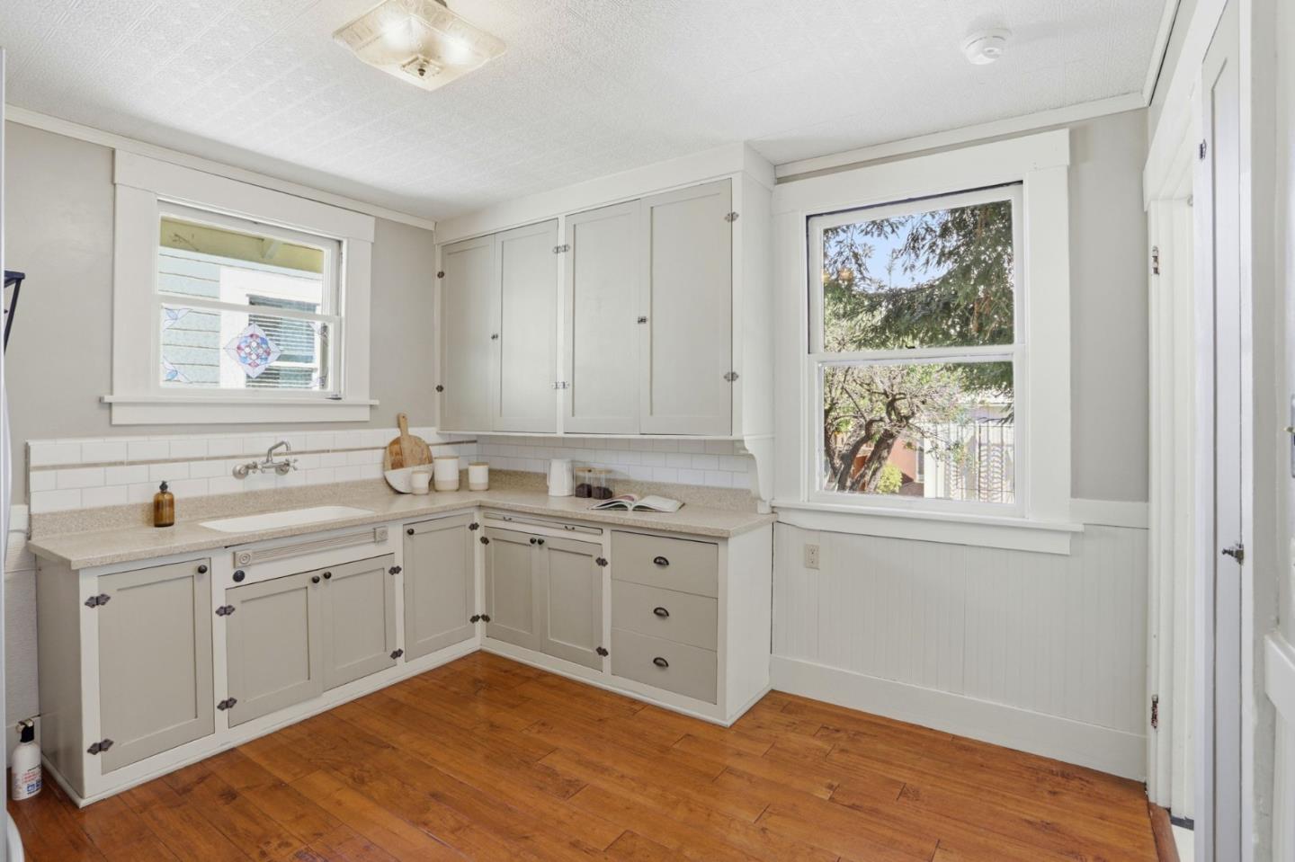 Detail Gallery Image 14 of 27 For 912 S 3rd St, San Jose,  CA 95112 - 3 Beds | 1 Baths