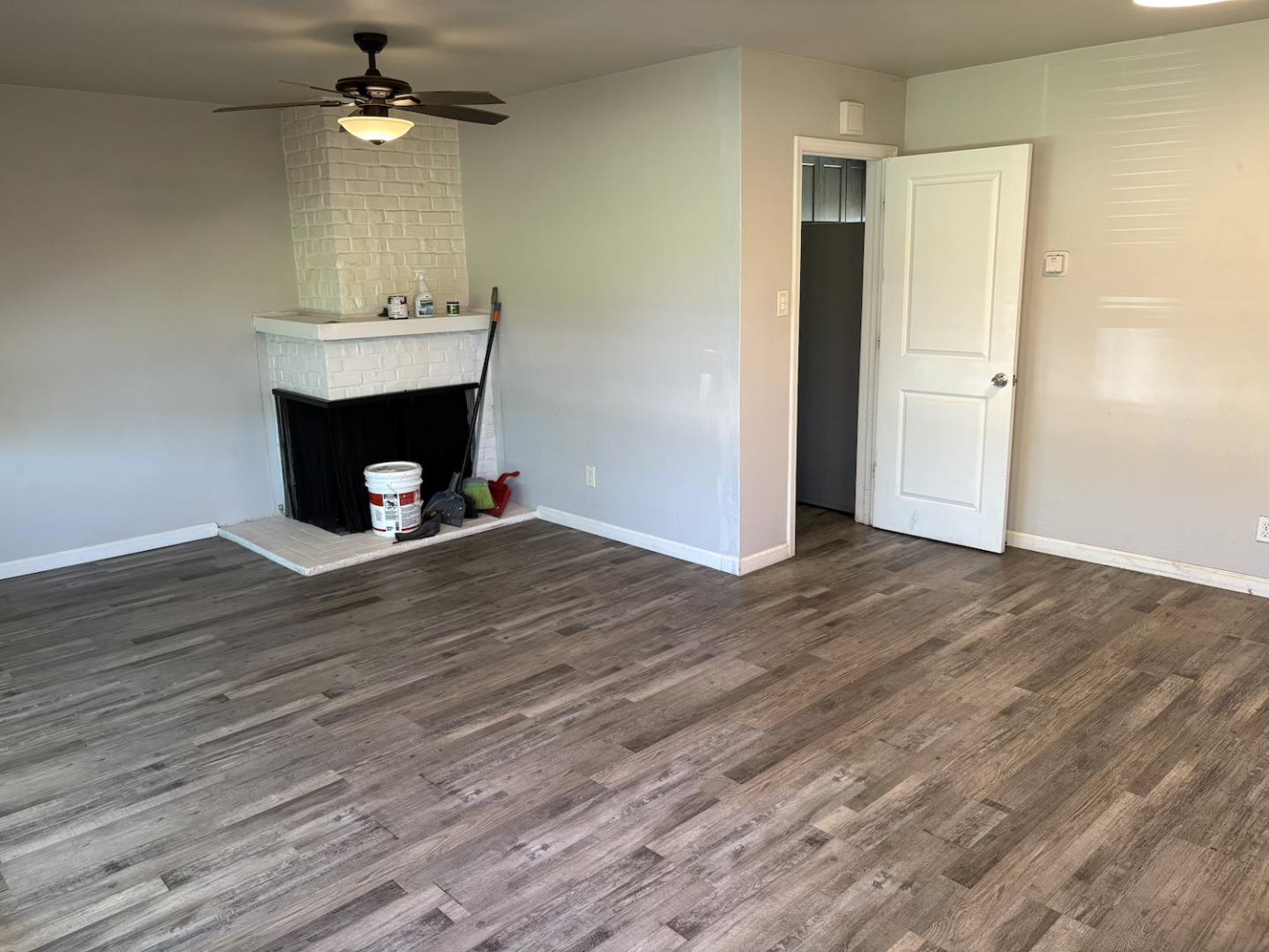 Detail Gallery Image 6 of 17 For 17951 Los Felice Dr, Saratoga,  CA 95070 - 3 Beds | 1/1 Baths