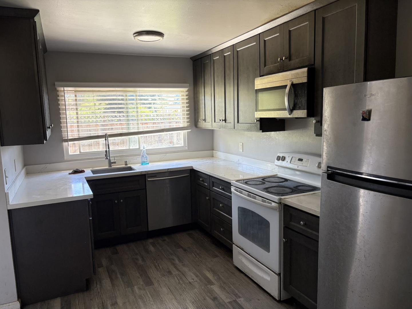 Detail Gallery Image 7 of 17 For 17951 Los Felice Dr, Saratoga,  CA 95070 - 3 Beds | 1/1 Baths