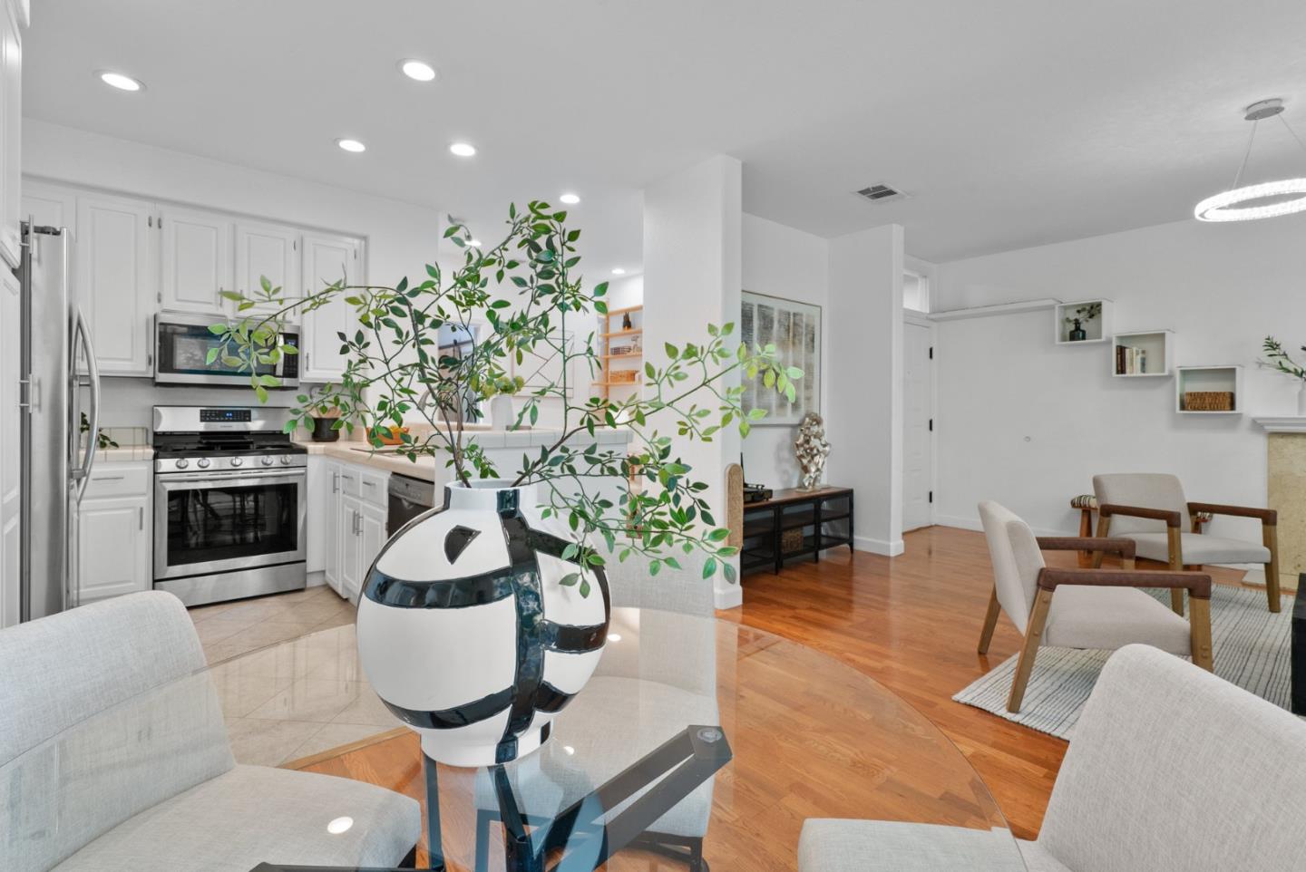 Photo #15: ML82040055 Listing: Photo #15