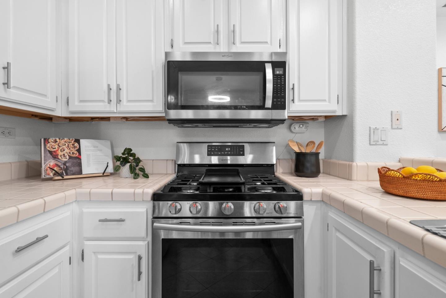 Photo #18: ML82040055 Listing: Photo #18