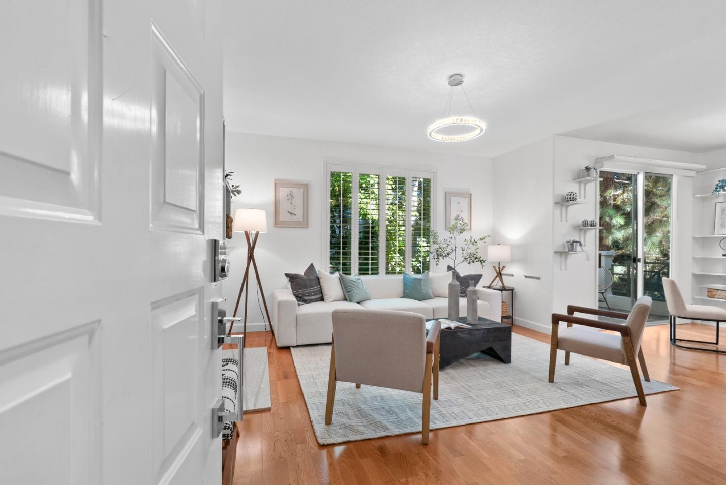 Photo #5: ML82040055 Listing: Photo #5