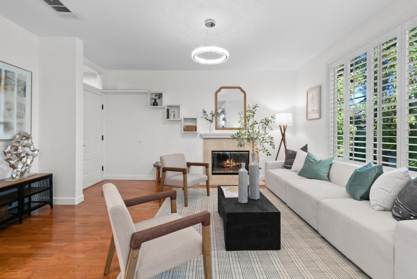 Photo #8: ML82040055 Listing: Photo #8