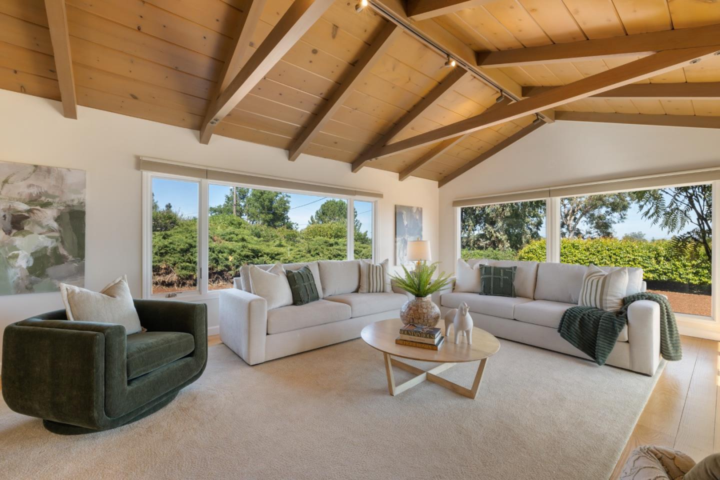 Detail Gallery Image 12 of 42 For 27133 Adonna Ct, Los Altos Hills,  CA 94022 - 3 Beds | 2/1 Baths