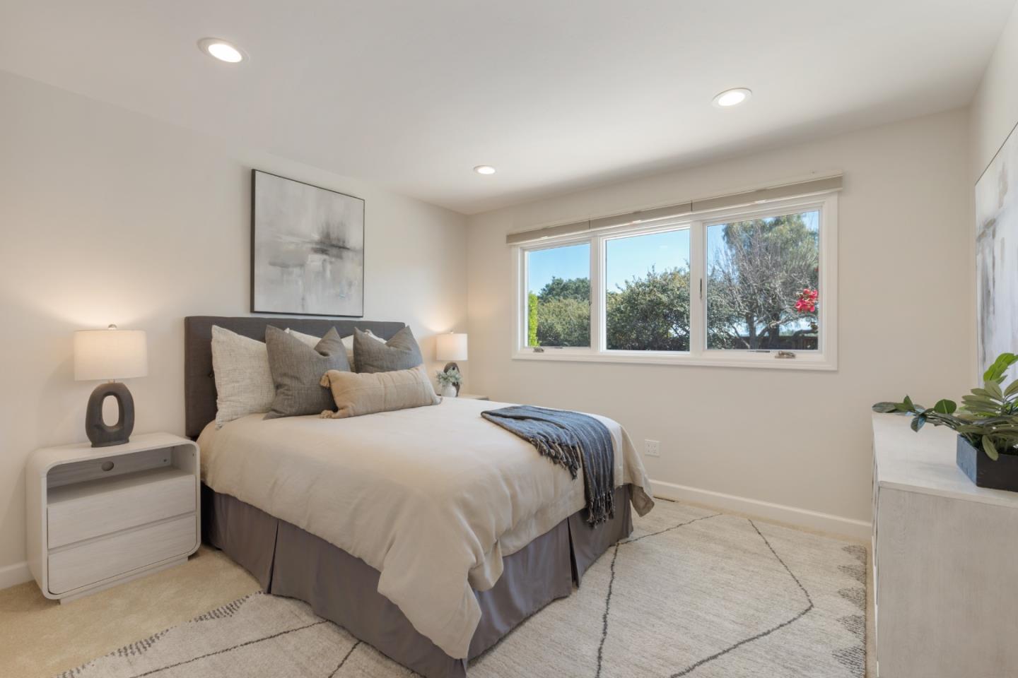 Detail Gallery Image 23 of 42 For 27133 Adonna Ct, Los Altos Hills,  CA 94022 - 3 Beds | 2/1 Baths