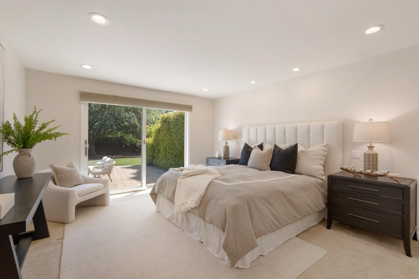 Detail Gallery Image 27 of 42 For 27133 Adonna Ct, Los Altos Hills,  CA 94022 - 3 Beds | 2/1 Baths