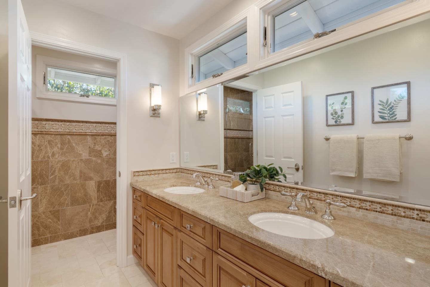 Detail Gallery Image 29 of 42 For 27133 Adonna Ct, Los Altos Hills,  CA 94022 - 3 Beds | 2/1 Baths