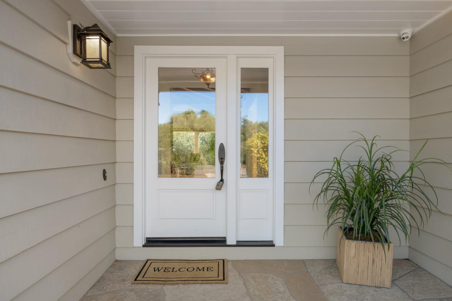 Detail Gallery Image 8 of 42 For 27133 Adonna Ct, Los Altos Hills,  CA 94022 - 3 Beds | 2/1 Baths