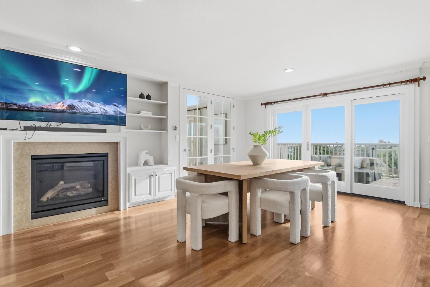 Detail Gallery Image 11 of 83 For 910 Tioga Dr, Millbrae,  CA 94030 - 5 Beds | 3 Baths