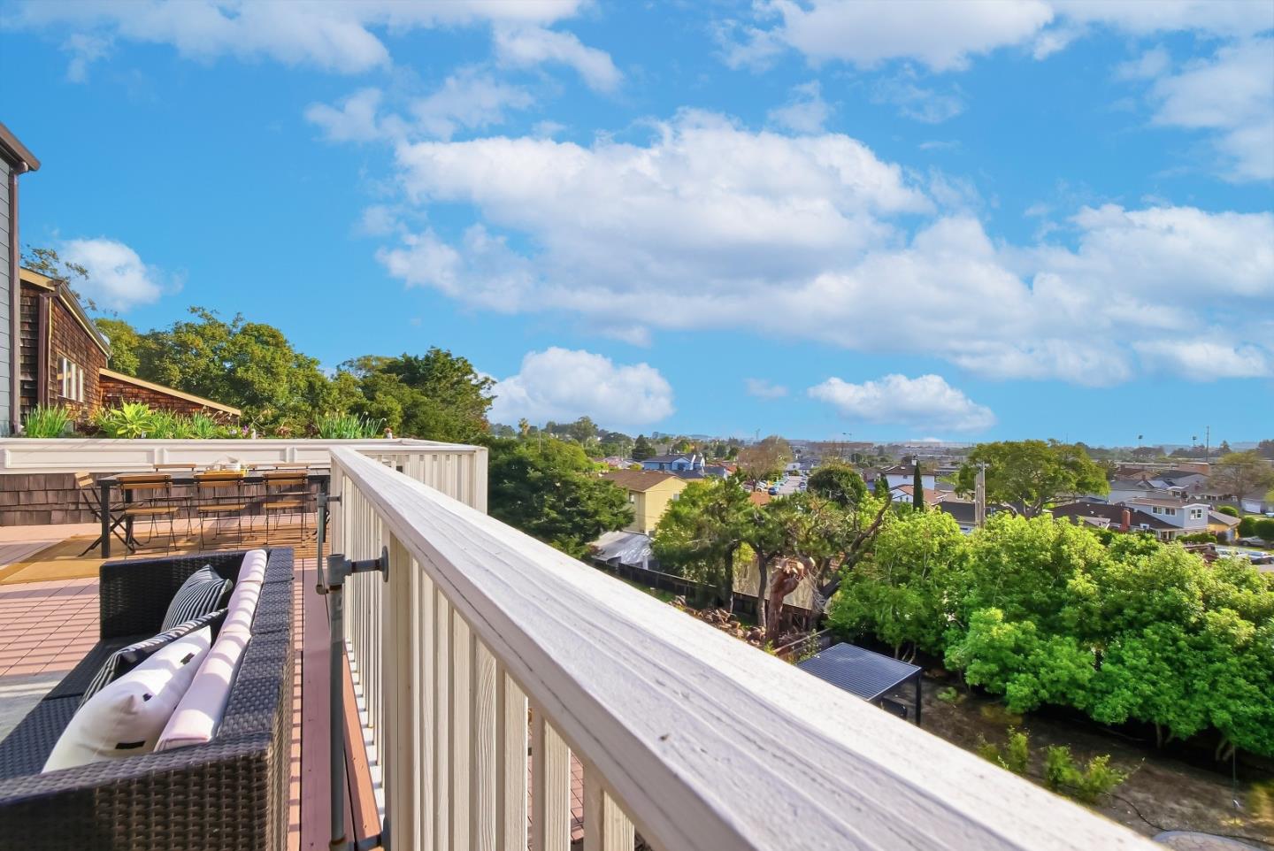 Detail Gallery Image 28 of 83 For 910 Tioga Dr, Millbrae,  CA 94030 - 5 Beds | 3 Baths