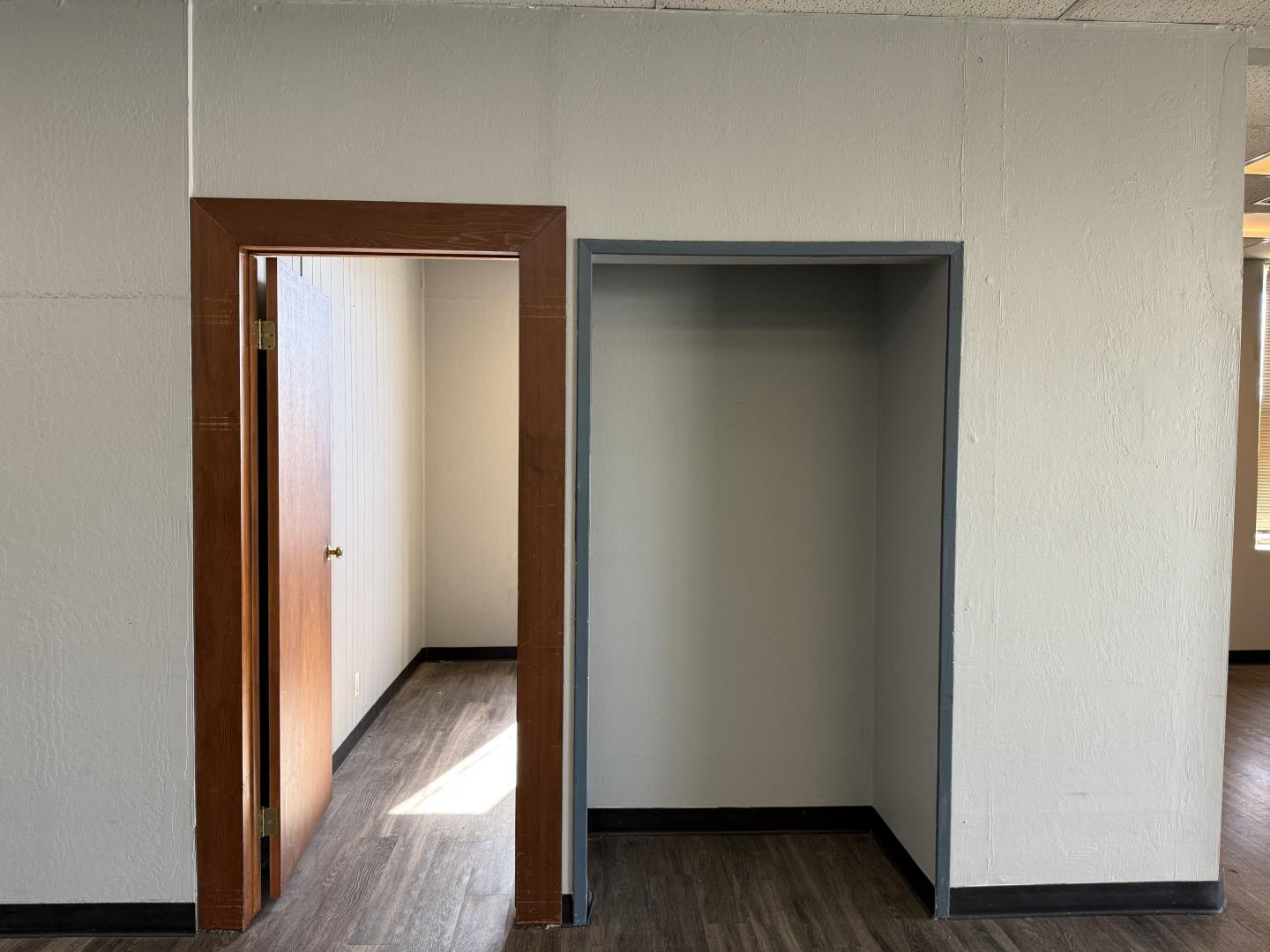 Detail Gallery Image 9 of 16 For 1550 Rollins Rd a,  Burlingame,  CA 94010 - – Beds | – Baths