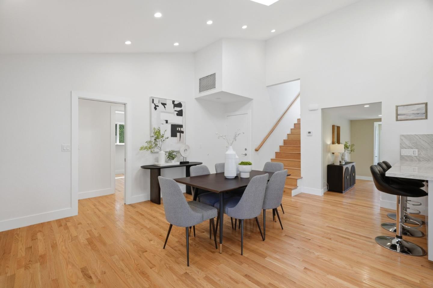 Detail Gallery Image 10 of 51 For 2110 Dolphin Dr, Aptos,  CA 95003 - 3 Beds | 2 Baths