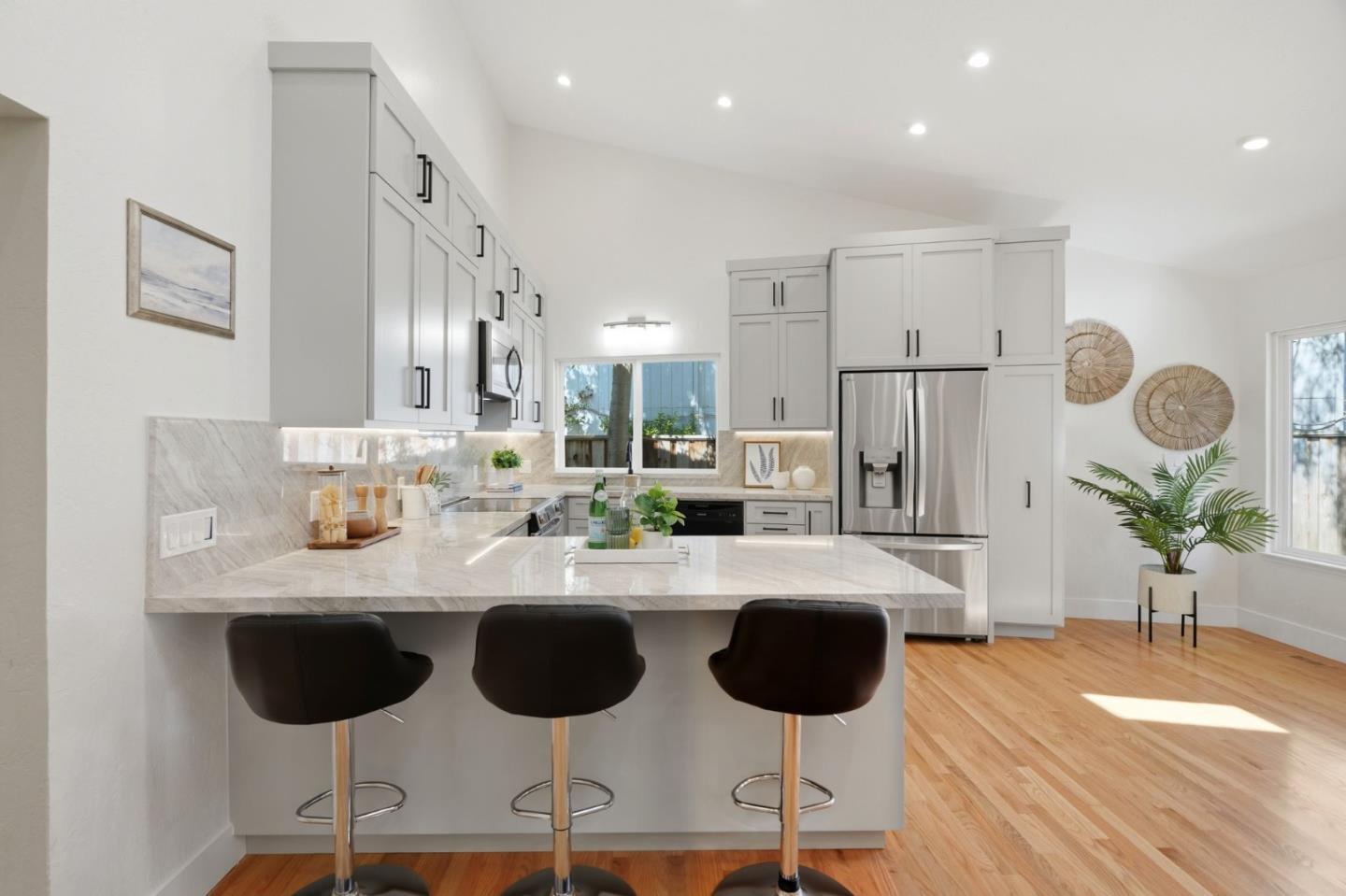 Detail Gallery Image 14 of 51 For 2110 Dolphin Dr, Aptos,  CA 95003 - 3 Beds | 2 Baths