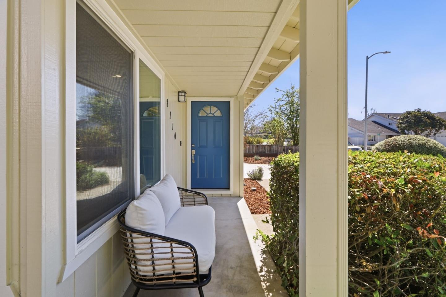 Detail Gallery Image 2 of 51 For 2110 Dolphin Dr, Aptos,  CA 95003 - 3 Beds | 2 Baths
