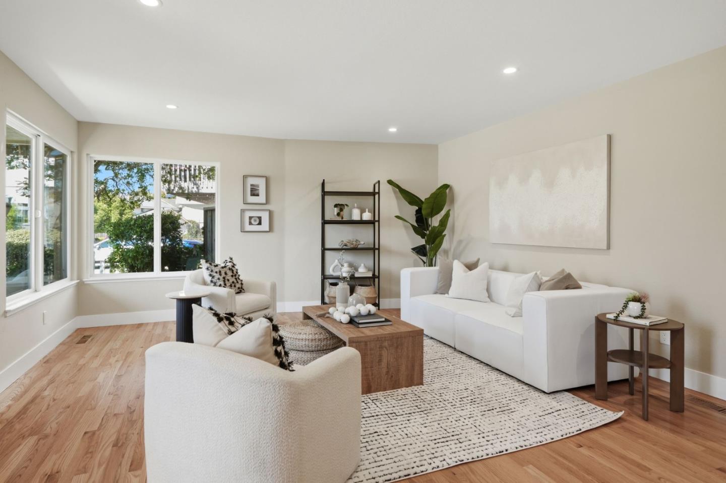 Detail Gallery Image 4 of 51 For 2110 Dolphin Dr, Aptos,  CA 95003 - 3 Beds | 2 Baths