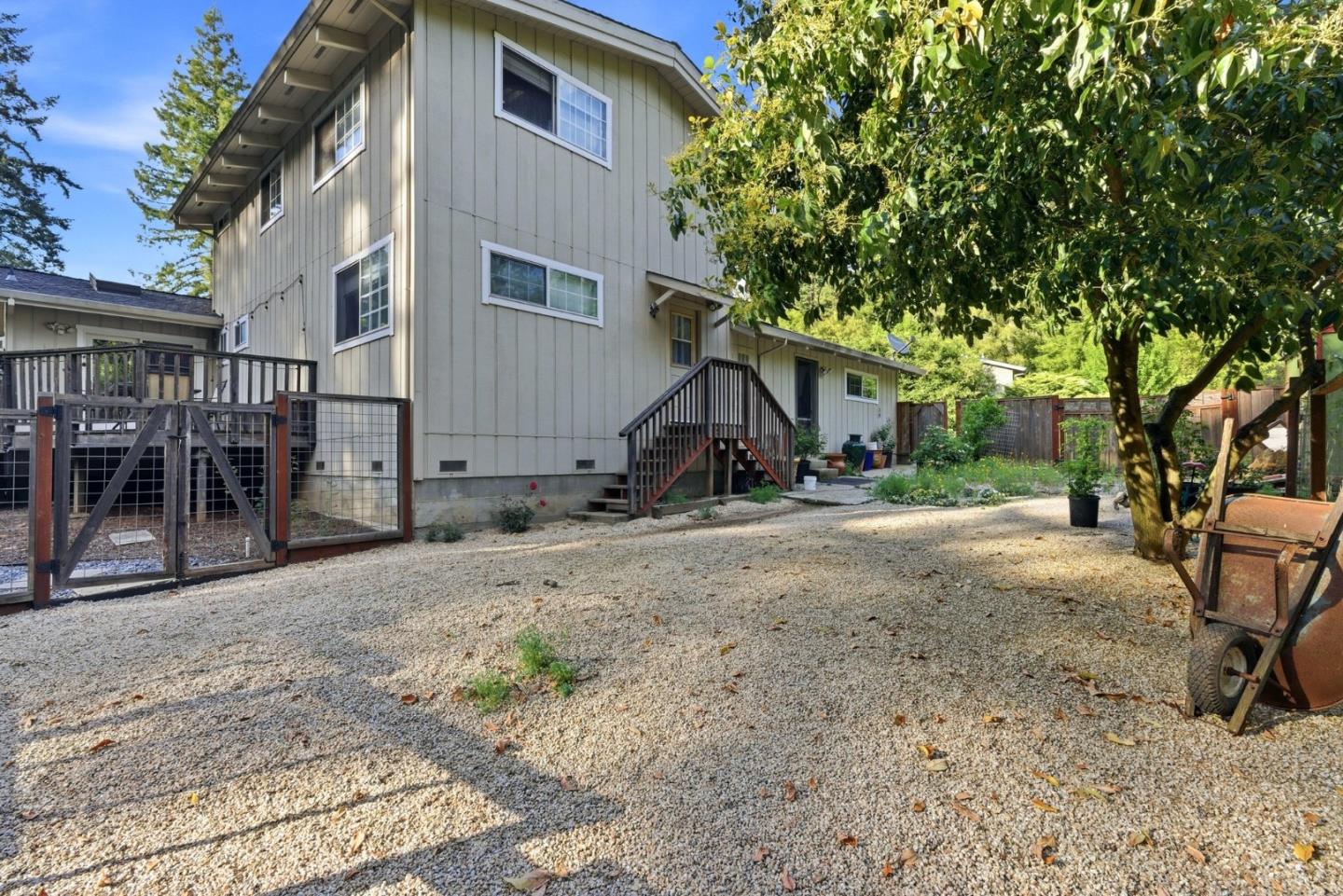 Detail Gallery Image 15 of 25 For 105 Garden Ln, Boulder Creek,  CA 95006 - 4 Beds | 2 Baths