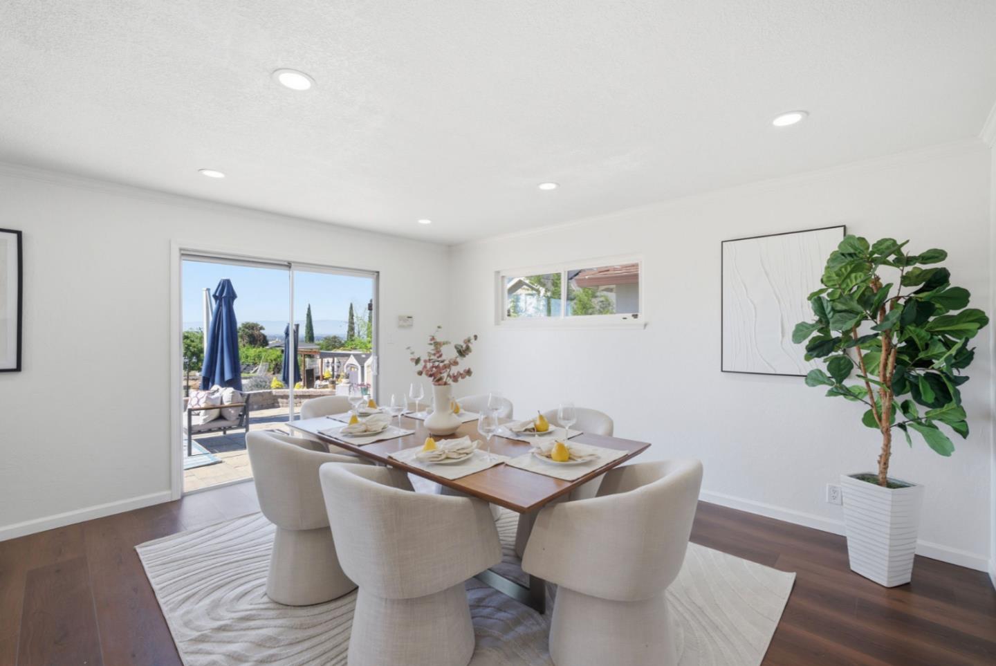 Detail Gallery Image 11 of 52 For 2409 Klein Rd, San Jose,  CA 95148 - 3 Beds | 2/1 Baths