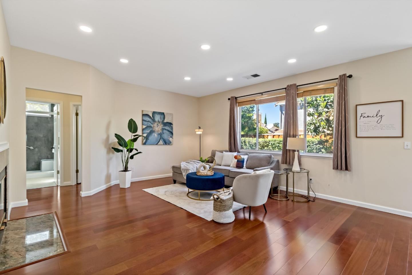 Detail Gallery Image 12 of 60 For 3249 Esperanza Ct, San Jose,  CA 95135 - 5 Beds | 3 Baths