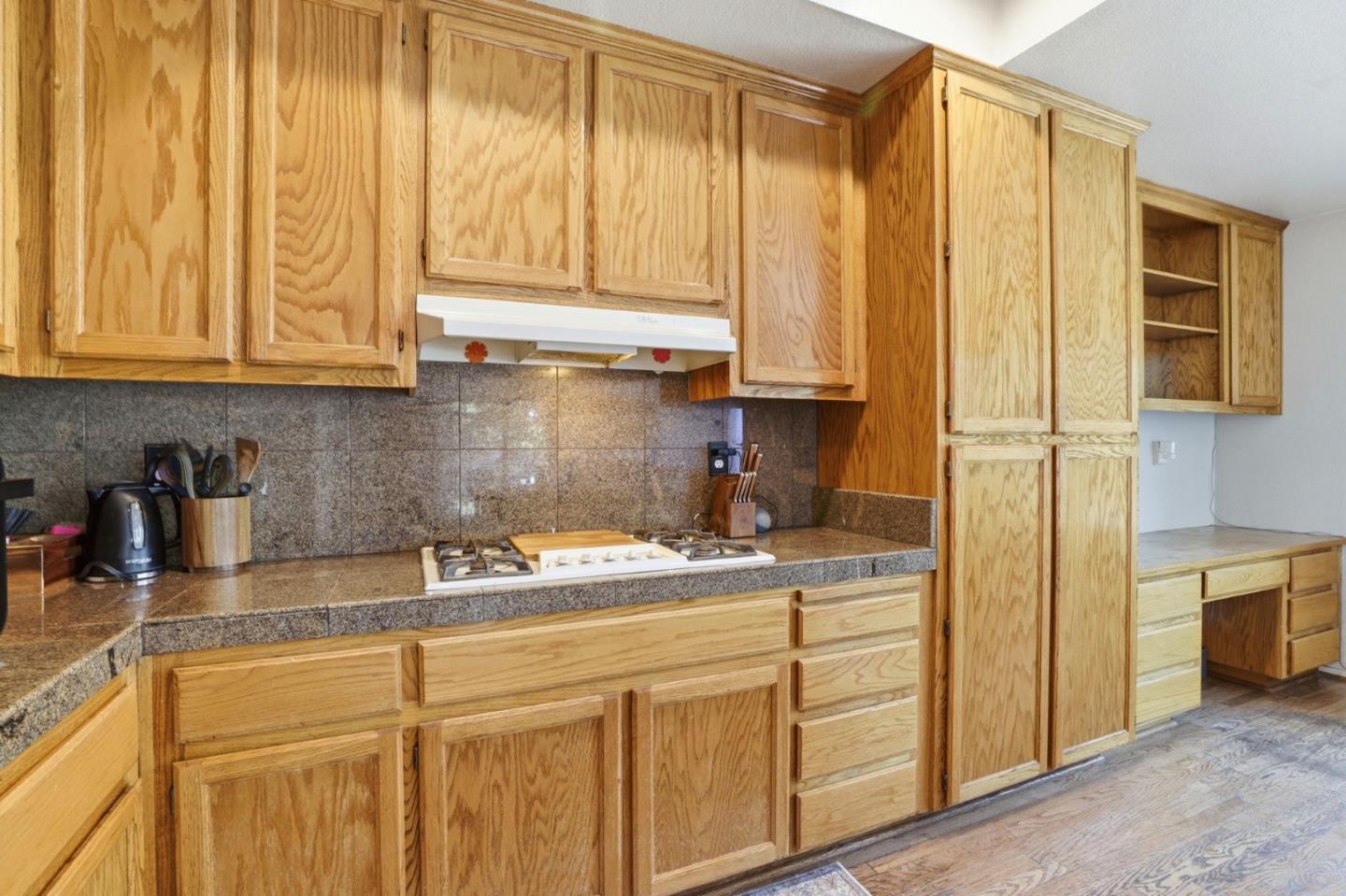 Photo #14: ML82040064 Listing: Photo #14