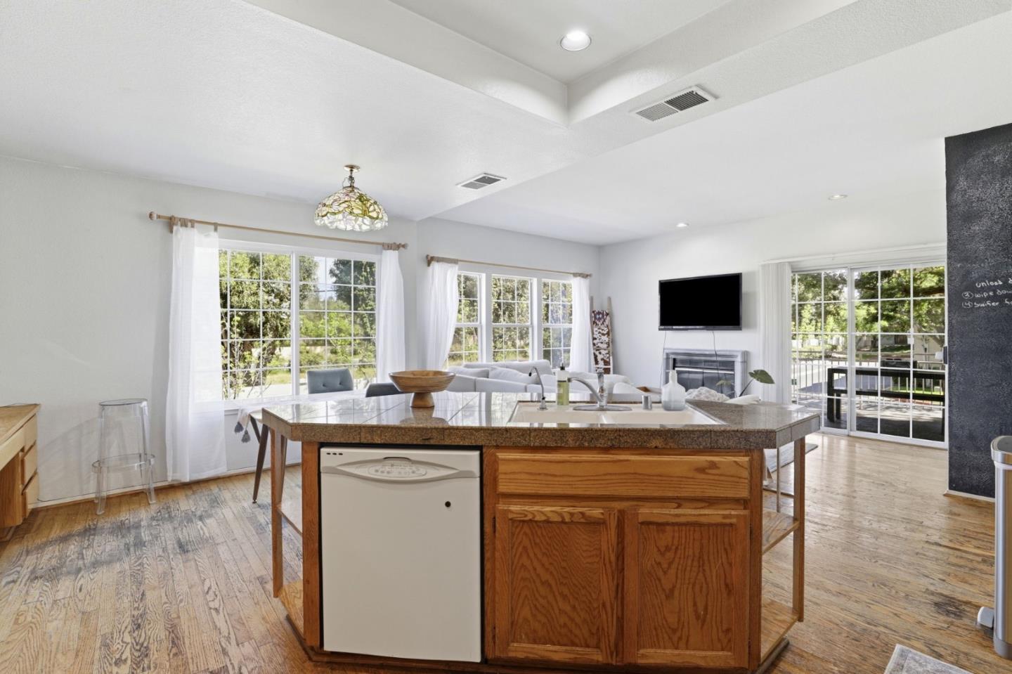 Photo #16: ML82040064 Listing: Photo #16