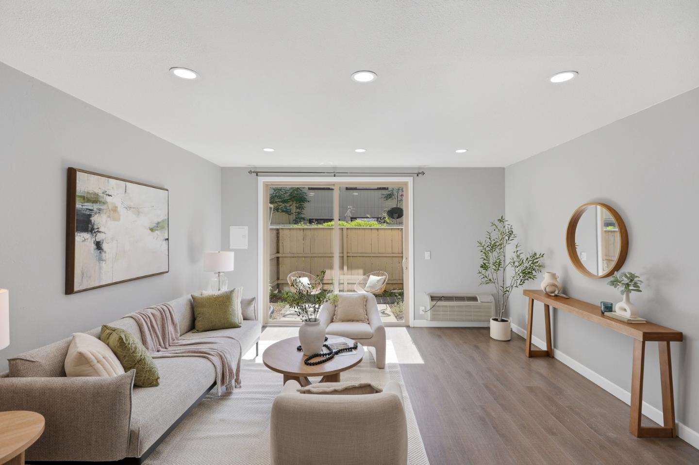 Photo #5: ML82040065 Listing: Photo #5