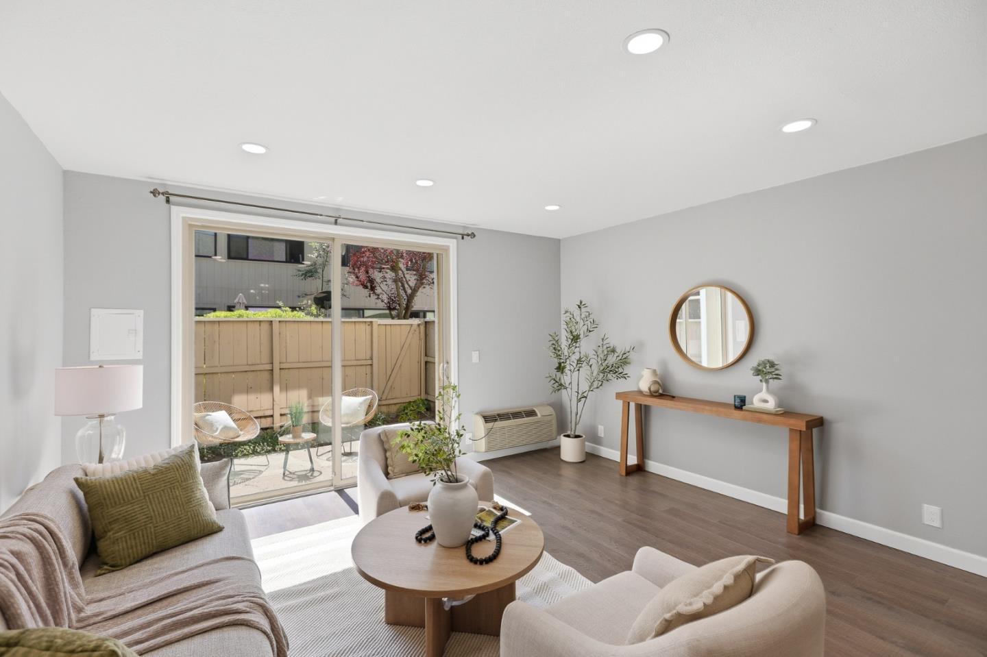 Photo #6: ML82040065 Listing: Photo #6