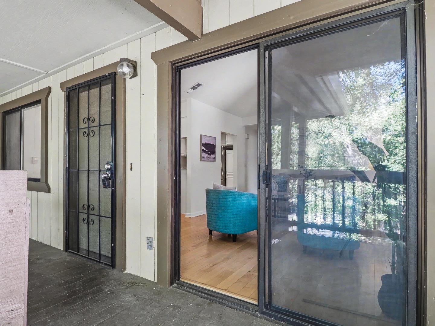 Detail Gallery Image 28 of 31 For 970 Apricot Ave, Campbell,  CA 95008 - 2 Beds | 2 Baths