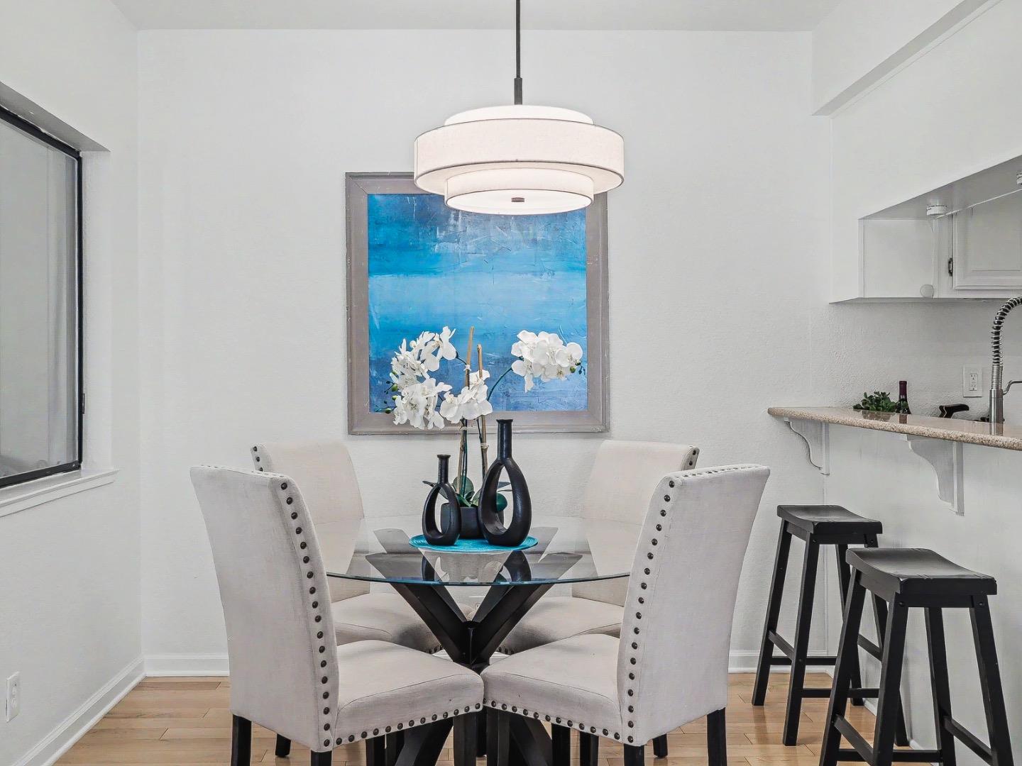 Detail Gallery Image 6 of 31 For 970 Apricot Ave, Campbell,  CA 95008 - 2 Beds | 2 Baths