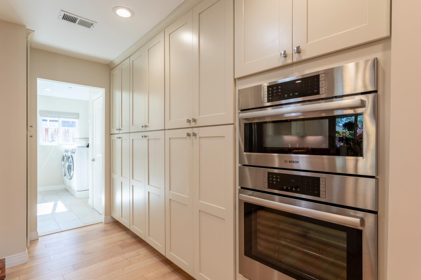 Detail Gallery Image 13 of 28 For 167 F St, Redwood City,  CA 94063 - 3 Beds | 2 Baths