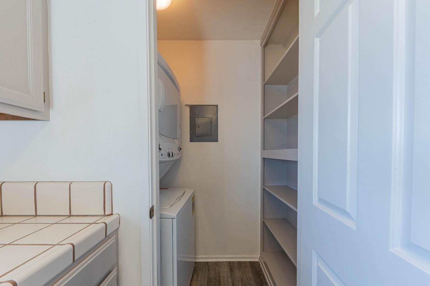 Detail Gallery Image 16 of 27 For 1052 Padre Dr #3,  Salinas,  CA 93901 - 1 Beds | 1 Baths