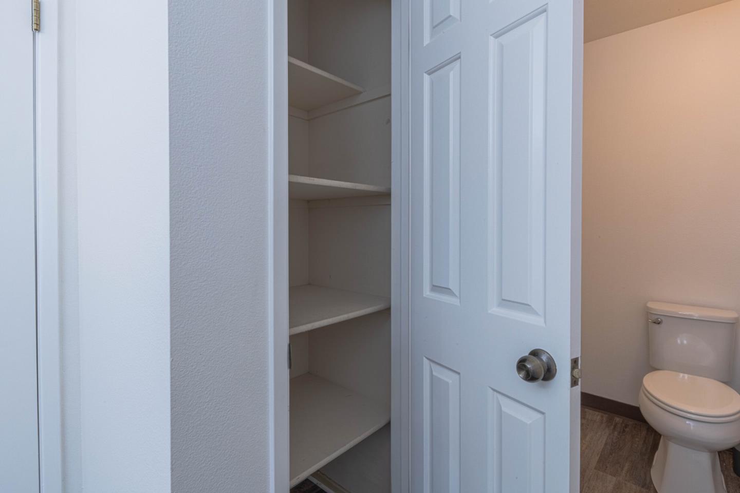 Detail Gallery Image 23 of 27 For 1052 Padre Dr #3,  Salinas,  CA 93901 - 1 Beds | 1 Baths