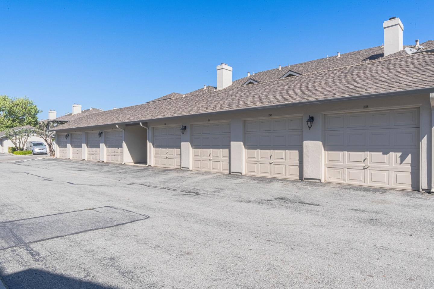 Detail Gallery Image 25 of 27 For 1052 Padre Dr #3,  Salinas,  CA 93901 - 1 Beds | 1 Baths