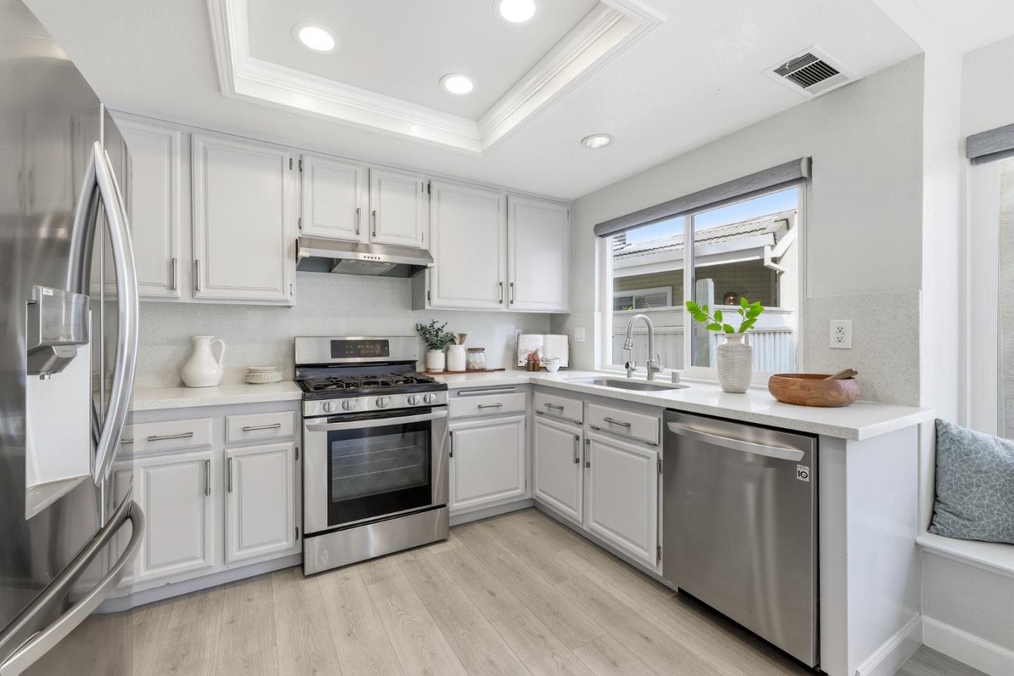 Detail Gallery Image 19 of 64 For 2896 Barrington Ter, Fremont,  CA 94536 - 3 Beds | 2/1 Baths