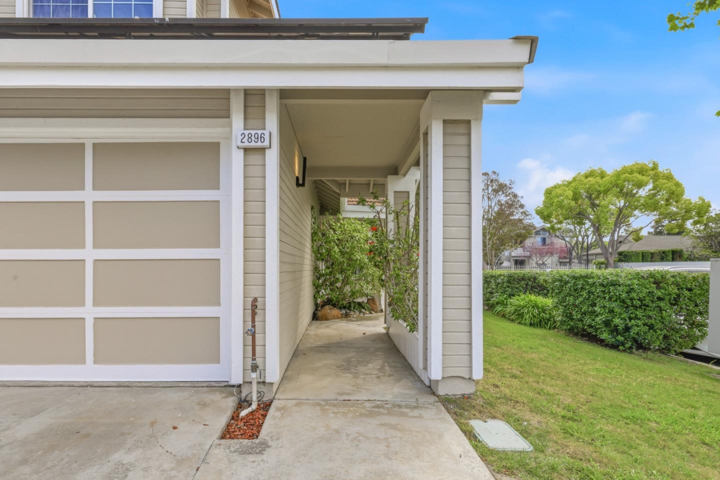 Detail Gallery Image 3 of 64 For 2896 Barrington Ter, Fremont,  CA 94536 - 3 Beds | 2/1 Baths