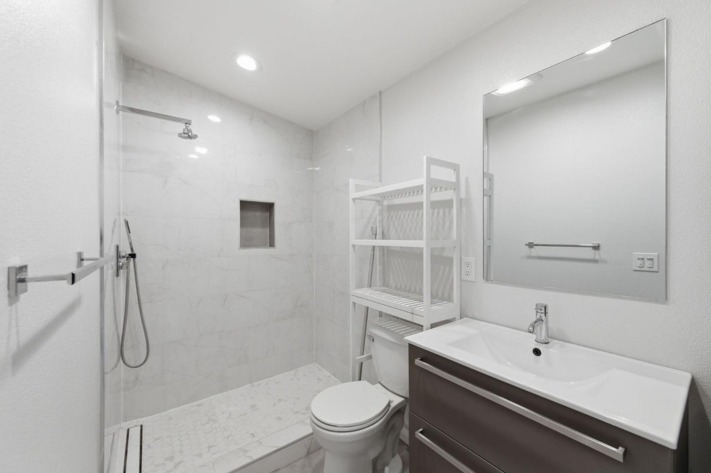 Detail Gallery Image 31 of 41 For 119 Delmas Ave, San Jose,  CA 95110 - 4 Beds | 2 Baths