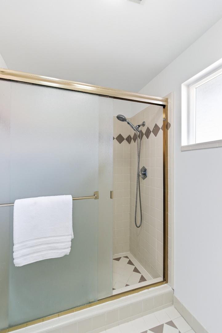 Detail Gallery Image 53 of 82 For 1460 Murchison Dr, Millbrae,  CA 94030 - 4 Beds | 2 Baths