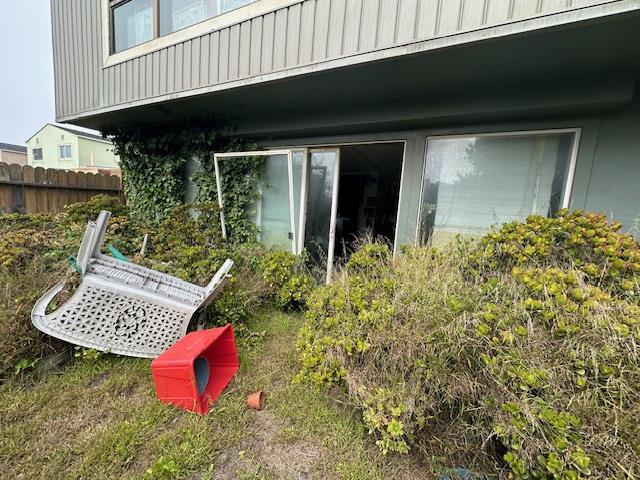 Detail Gallery Image 31 of 31 For 295 Edgewood Dr, Pacifica,  CA 94044 - 4 Beds | 2 Baths