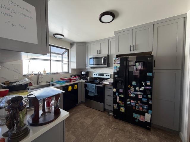 Detail Gallery Image 8 of 31 For 295 Edgewood Dr, Pacifica,  CA 94044 - 4 Beds | 2 Baths