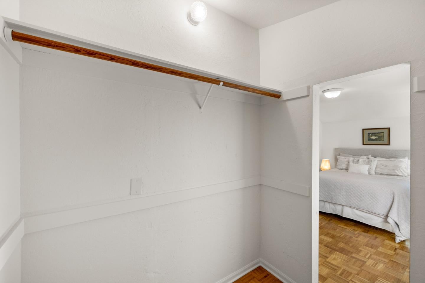 Detail Gallery Image 25 of 37 For 418 Fountain Ave, Pacific Grove,  CA 93950 - 1 Beds | 1 Baths