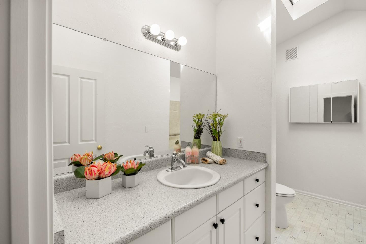 Detail Gallery Image 26 of 37 For 418 Fountain Ave, Pacific Grove,  CA 93950 - 1 Beds | 1 Baths