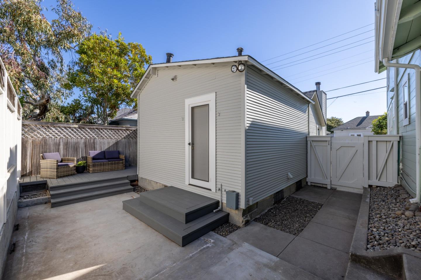 Detail Gallery Image 32 of 37 For 418 Fountain Ave, Pacific Grove,  CA 93950 - 1 Beds | 1 Baths