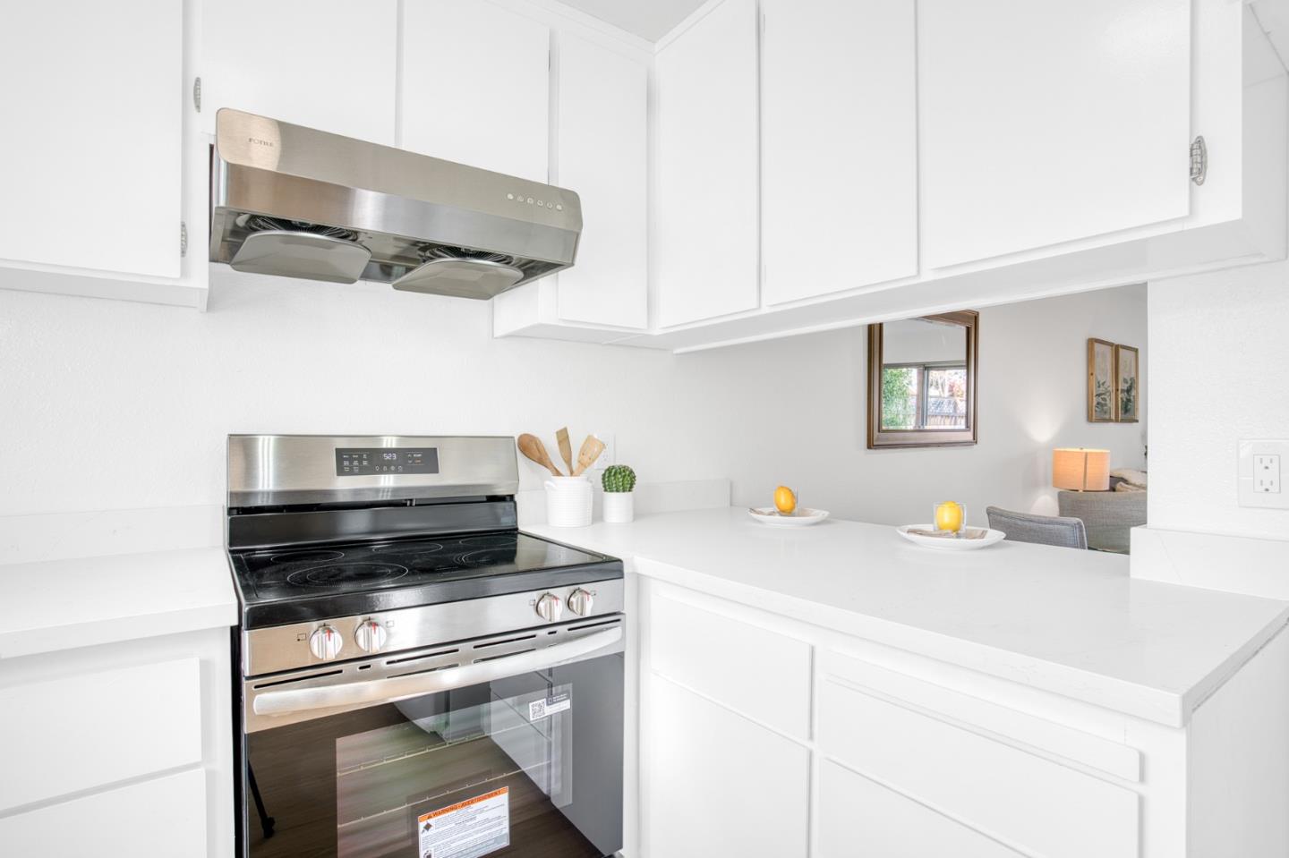 Detail Gallery Image 11 of 38 For 258 Ventura Ave, Palo Alto,  CA 94306 - 2 Beds | 1 Baths