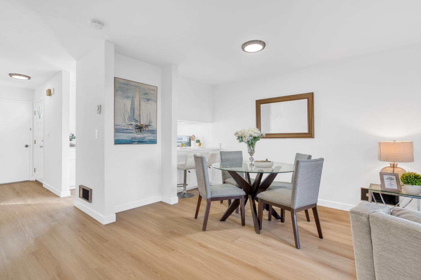 Detail Gallery Image 28 of 38 For 258 Ventura Ave, Palo Alto,  CA 94306 - 2 Beds | 1 Baths