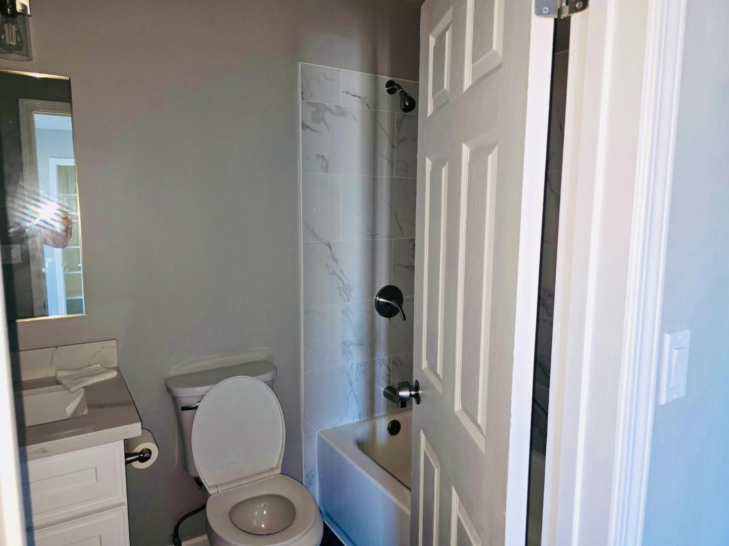 Detail Gallery Image 14 of 19 For 2936 Peachtree Dr #2,  Stockton,  CA 95203 - 2 Beds | 1 Baths