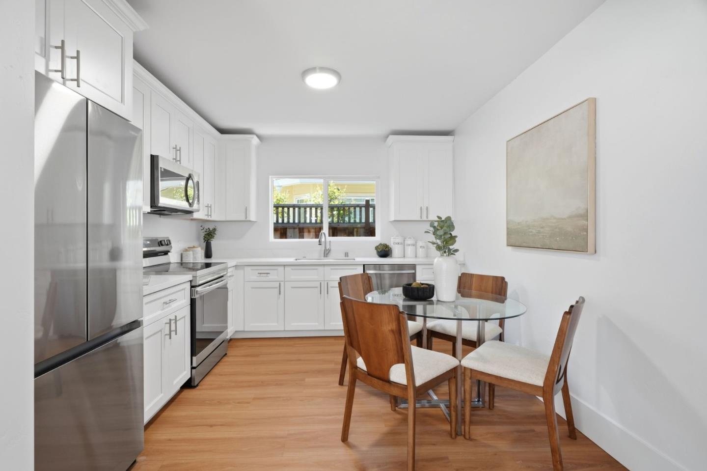 Detail Gallery Image 11 of 58 For 125 Webster, Palo Alto,  CA 94301 - 3 Beds | 1 Baths