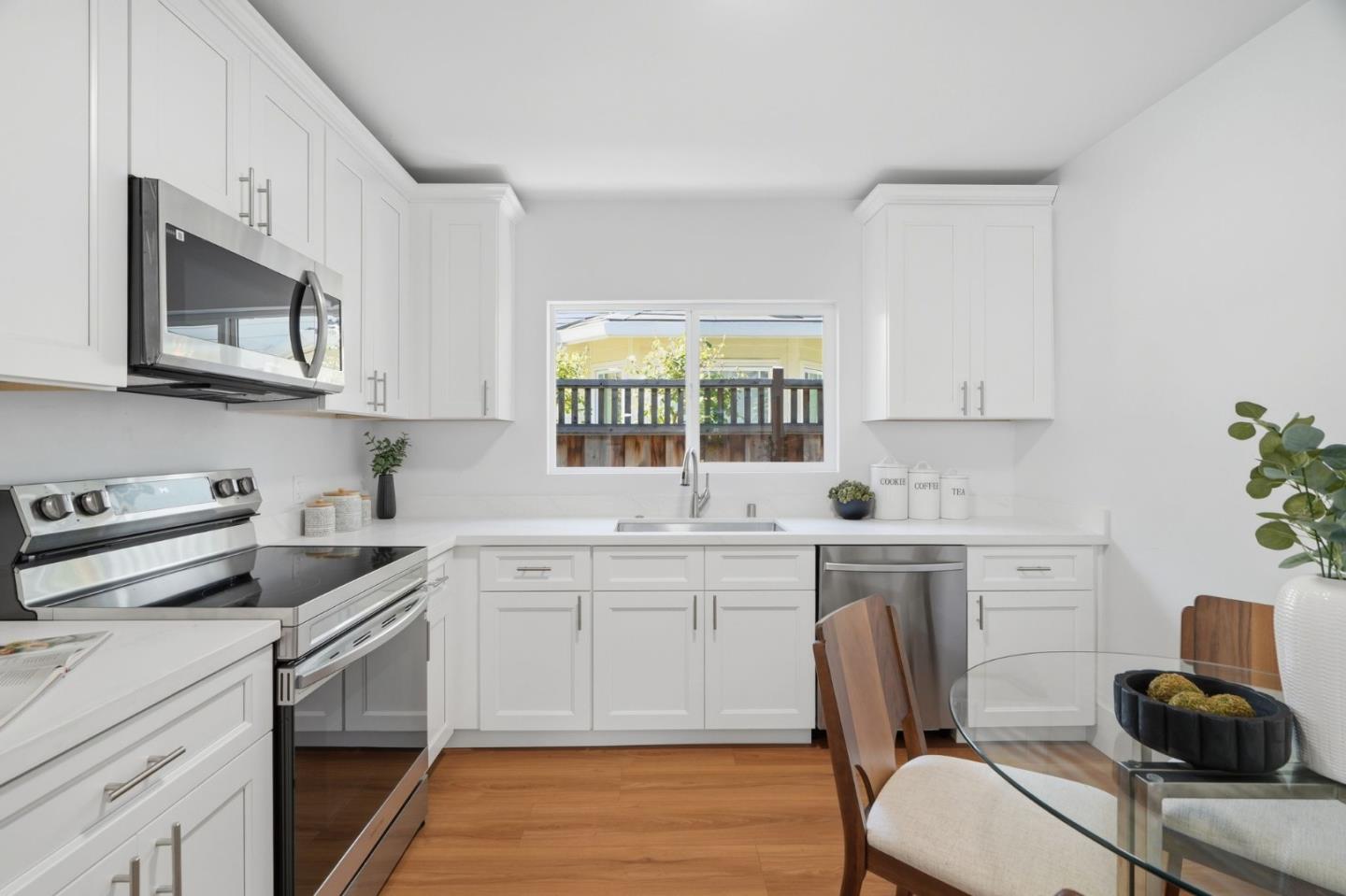 Detail Gallery Image 13 of 58 For 125 Webster, Palo Alto,  CA 94301 - 3 Beds | 1 Baths