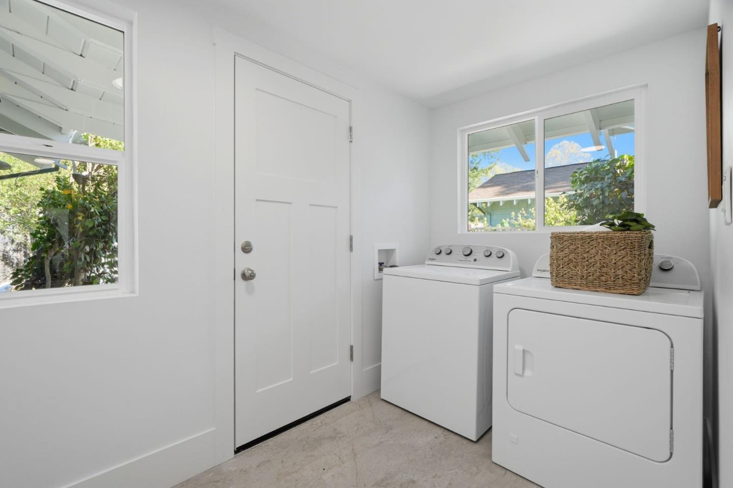 Detail Gallery Image 23 of 58 For 125 Webster, Palo Alto,  CA 94301 - 3 Beds | 1 Baths