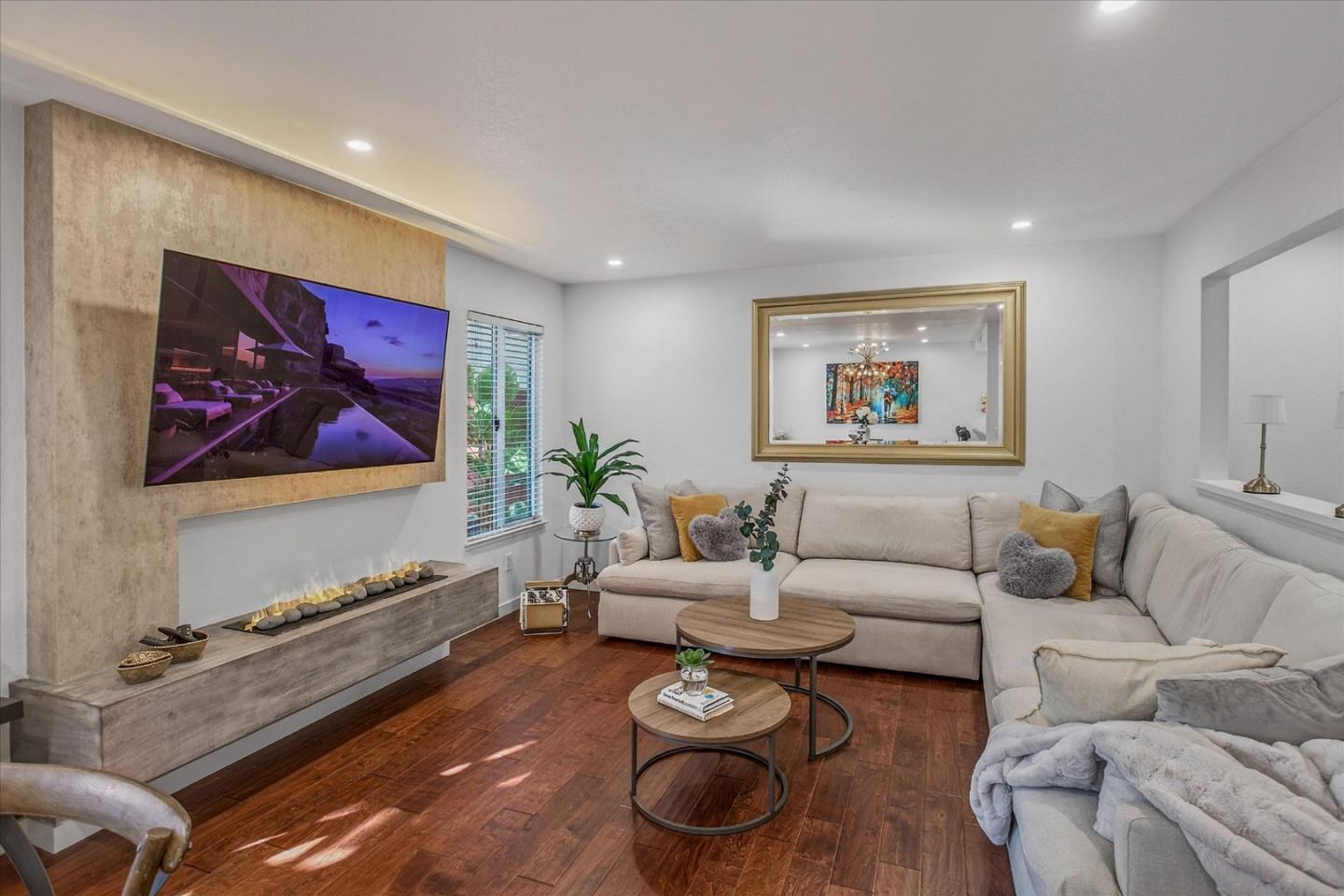 Photo #4: ML82040085 Listing: Photo #4