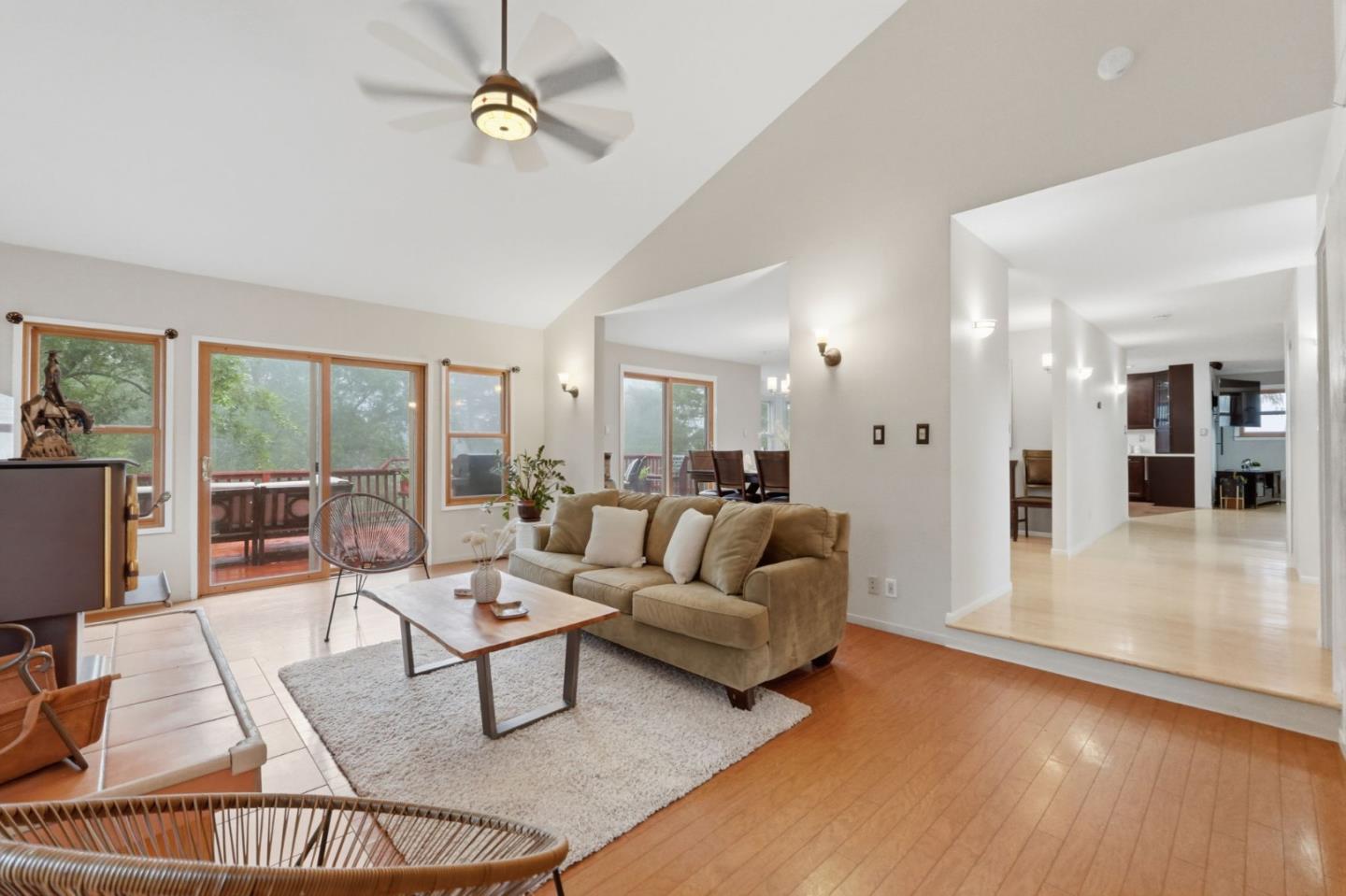 Detail Gallery Image 6 of 35 For 18453 Las Cumbres Rd, Los Gatos,  CA 95033 - 4 Beds | 2/1 Baths